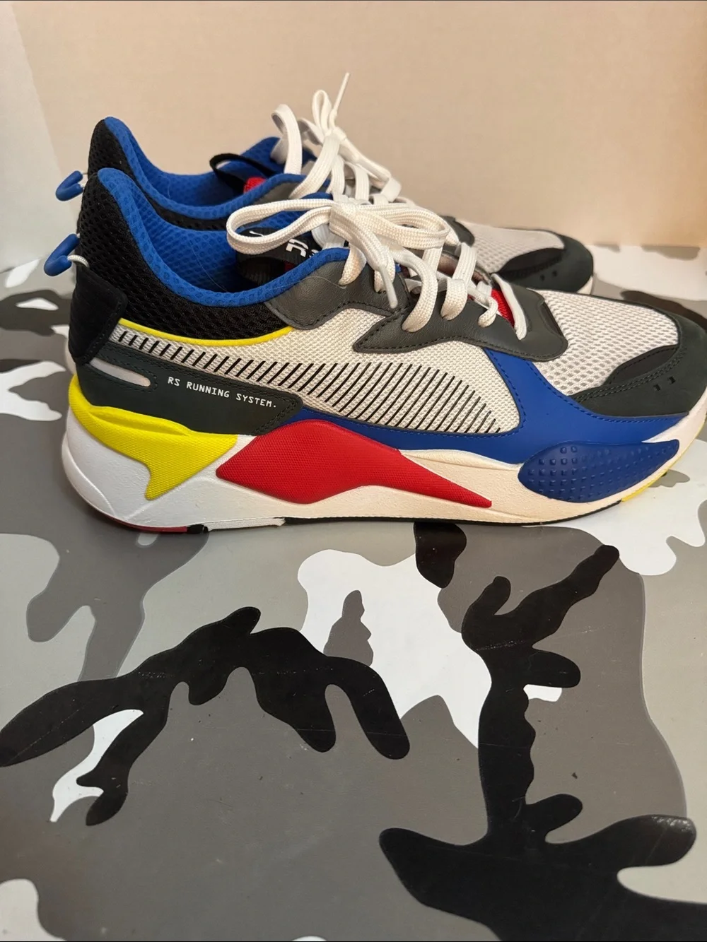 Men’s Multicolor Athletic Sneakers - Blue, Red & Yellow
